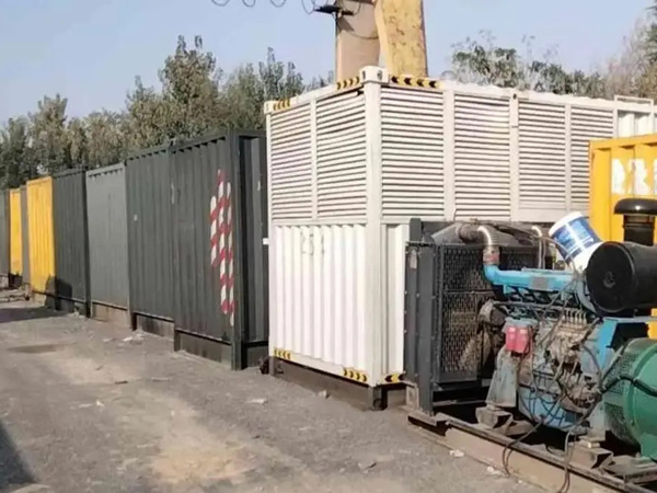 甘谷200KW柴油发电机机组每小时油耗是多少?
